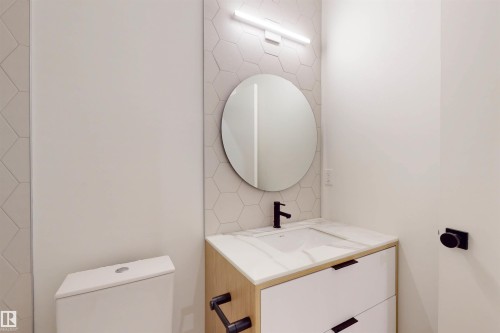 10515 75 Street Nw, Edmonton, AB - Indoor Photo Showing Laundry Room