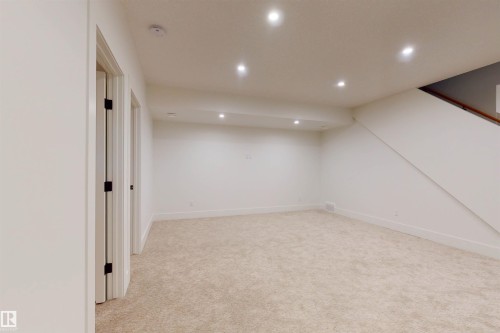 10515 75 Street Nw, Edmonton, AB - Indoor Photo Showing Other Room