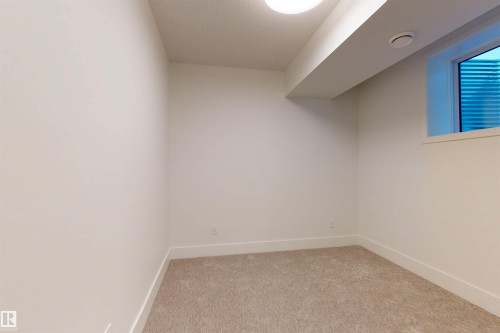 10515 75 Street Nw, Edmonton, AB - Indoor Photo Showing Other Room