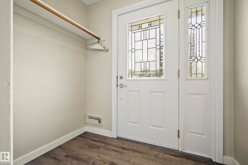 10426 79 Street Nw, Edmonton, AB - Indoor Photo Showing Other Room