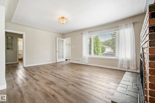 10426 79 Street Nw, Edmonton, AB - Indoor