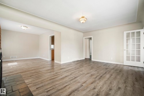 10426 79 Street Nw, Edmonton, AB - Indoor Photo Showing Other Room