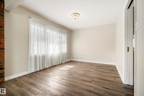 10426 79 Street Nw, Edmonton, AB - Indoor Photo Showing Other Room