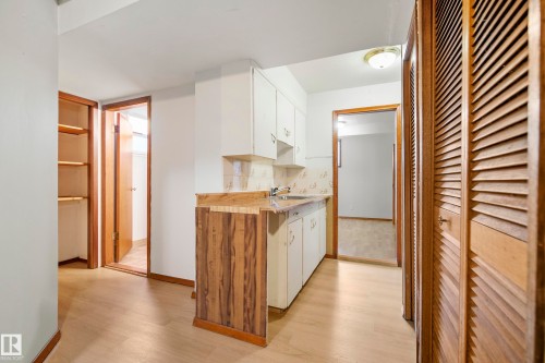 10426 79 Street Nw, Edmonton, AB - Indoor Photo Showing Kitchen