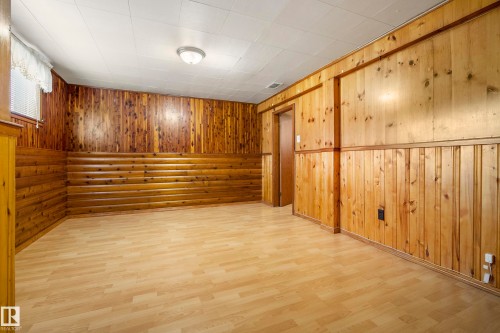 10426 79 Street Nw, Edmonton, AB - Indoor Photo Showing Other Room