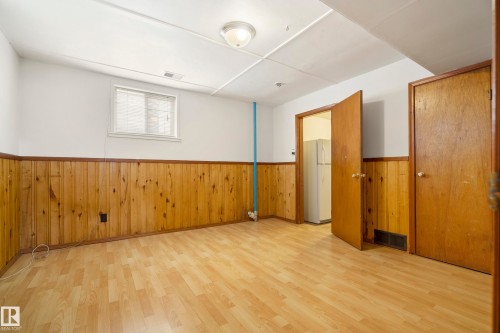 10426 79 Street Nw, Edmonton, AB - Indoor Photo Showing Other Room
