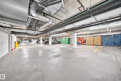 #102 2584 Anderson Way Sw, Edmonton, AB - Indoor Photo Showing Garage