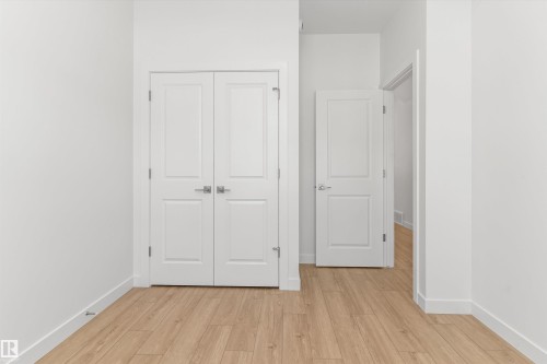 20707 43 Avenue Nw, Edmonton, AB - Indoor Photo Showing Other Room