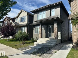 1674 GRAYDON HILL LINK Link Southwest Edmonton, AB T6W 4C4