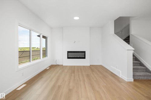 8632 183 Avenue Nw, Edmonton, AB - Indoor With Fireplace