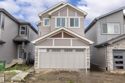 8632 183 Avenue NW  Edmonton, AB T5Z 0X5