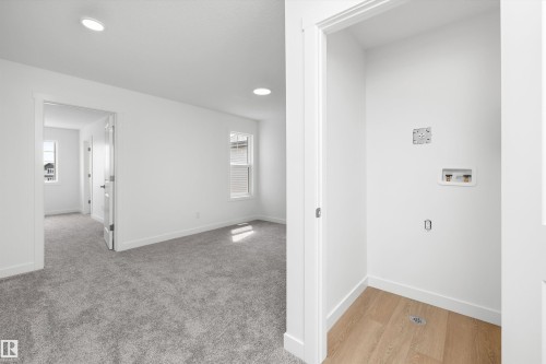 8632 183 Avenue Nw, Edmonton, AB - Indoor Photo Showing Other Room