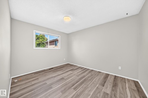 10236 154 Street Nw, Edmonton, AB - Indoor Photo Showing Other Room