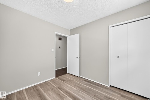 10236 154 Street Nw, Edmonton, AB - Indoor Photo Showing Other Room