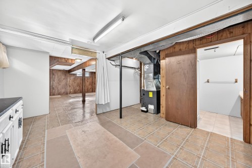 10236 154 Street Nw, Edmonton, AB - Indoor