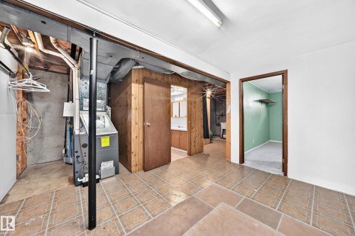 10236 154 Street Nw, Edmonton, AB - Indoor Photo Showing Basement