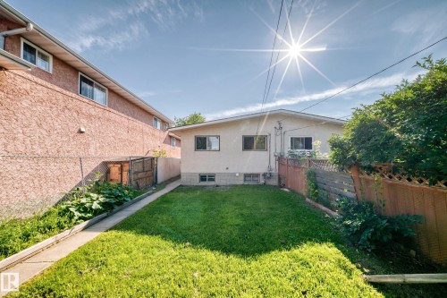 10236 154 Street Nw, Edmonton, AB - Outdoor With Exterior