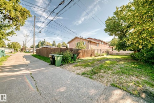 10236 154 Street Nw, Edmonton, AB - Outdoor