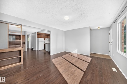 10236 154 Street Nw, Edmonton, AB - Indoor Photo Showing Other Room