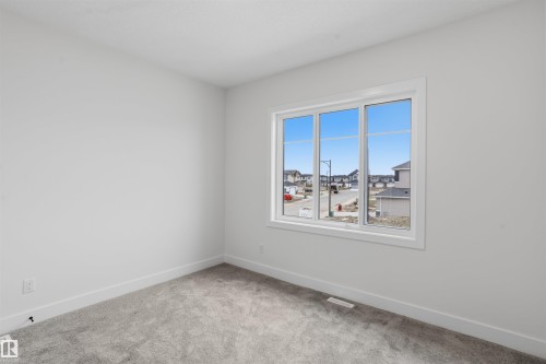 20 Munn Way, Leduc, AB - Indoor Photo Showing Other Room