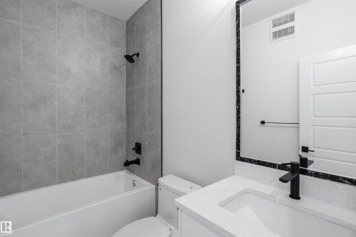 20 Munn Way, Leduc, AB - Indoor Photo Showing Bathroom