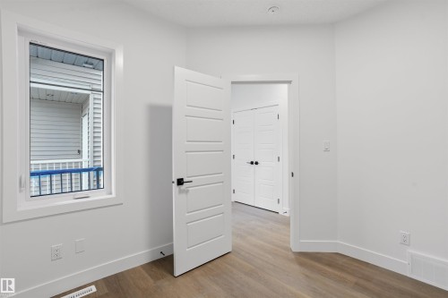 20 Munn Way, Leduc, AB - Indoor Photo Showing Other Room