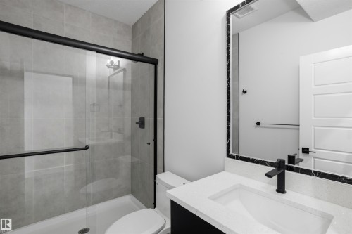 20 Munn Way, Leduc, AB - Indoor Photo Showing Bathroom