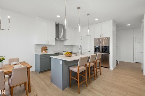 8616 183 Avenue Nw, Edmonton, AB - Indoor Photo Showing Kitchen With Upgraded Kitchen