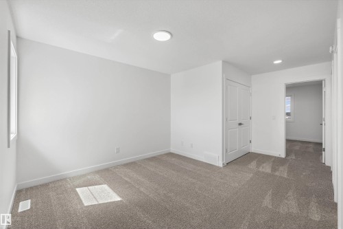 8616 183 Avenue Nw, Edmonton, AB - Indoor Photo Showing Other Room
