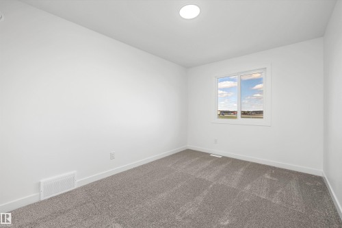 8616 183 Avenue Nw, Edmonton, AB - Indoor Photo Showing Other Room