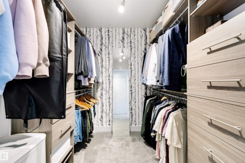 14505 Summit Drive Nw, Edmonton, AB - Indoor With Storage