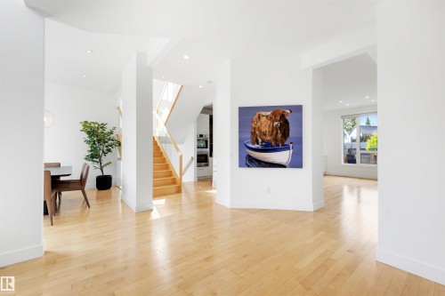 14505 Summit Drive Nw, Edmonton, AB - Indoor Photo Showing Other Room
