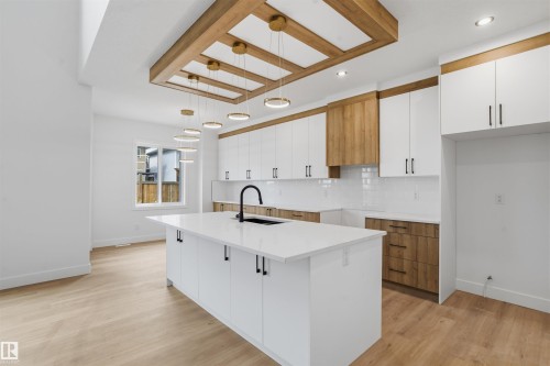 24 Munn Way, Leduc, AB - Indoor Photo Showing Kitchen