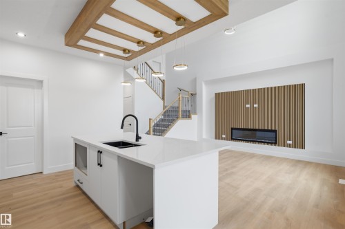 24 Munn Way, Leduc, AB - Indoor Photo Showing Kitchen With Double Sink