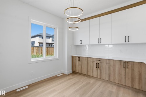 24 Munn Way, Leduc, AB - Indoor Photo Showing Other Room