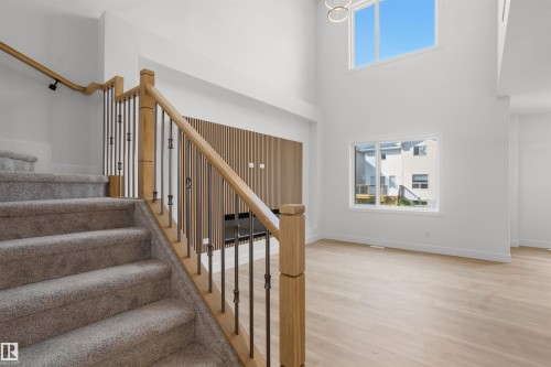 24 Munn Way, Leduc, AB - Indoor Photo Showing Other Room