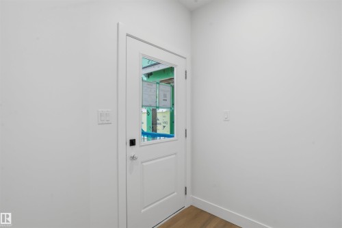 24 Munn Way, Leduc, AB - Indoor Photo Showing Other Room