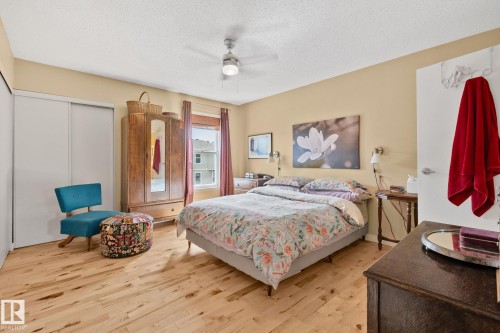 622 Saddleback Road Nw, Edmonton, AB - Indoor Photo Showing Bedroom