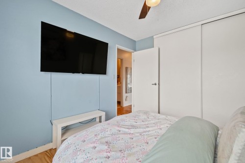 622 Saddleback Road Nw, Edmonton, AB - Indoor Photo Showing Bedroom