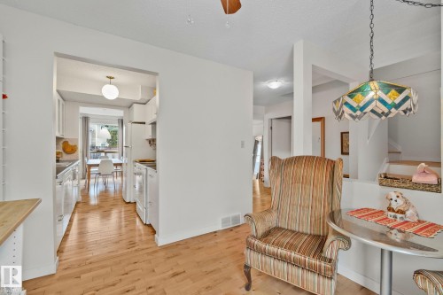 622 Saddleback Road Nw, Edmonton, AB - Indoor