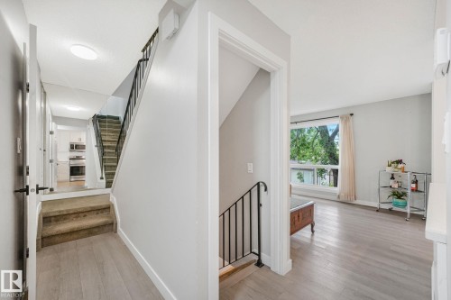 170 Grandin Village, St. Albert, AB - Indoor Photo Showing Other Room