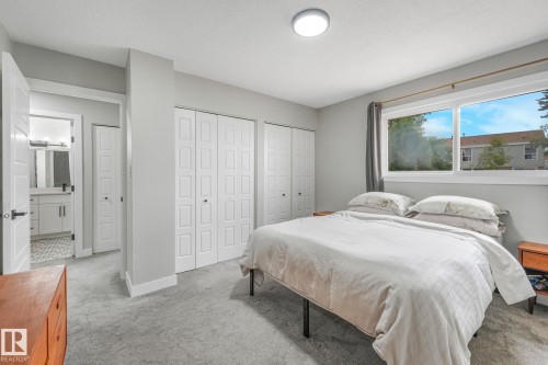 170 Grandin Village, St. Albert, AB - Indoor Photo Showing Bedroom