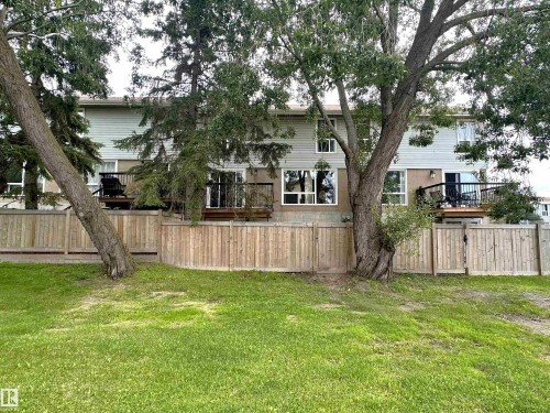 170 Grandin Village, St. Albert, AB - Outdoor