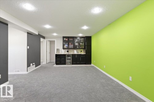 10834 134 Street Nw, Edmonton, AB - Indoor