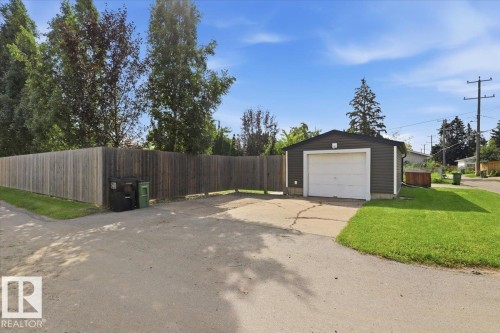 10834 134 Street Nw, Edmonton, AB - Outdoor