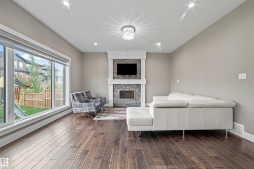 1960 Adamson Terrace Sw, Edmonton, AB - Indoor With Fireplace