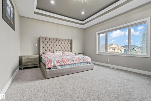 1960 Adamson Terrace Sw, Edmonton, AB - Indoor Photo Showing Bedroom