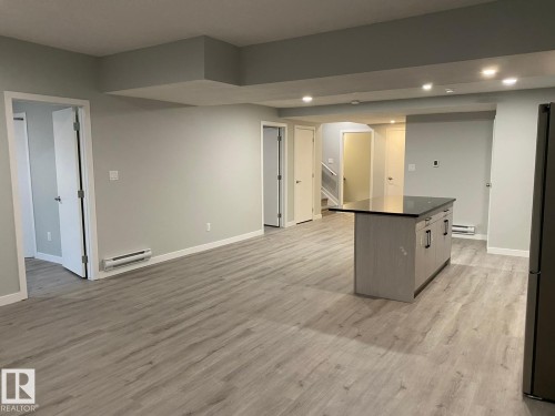 1960 Adamson Terrace Sw, Edmonton, AB - Indoor