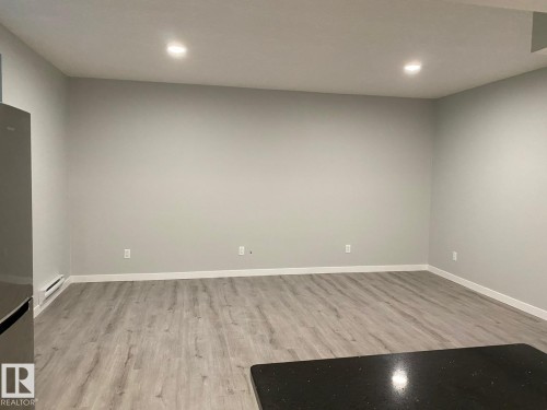 1960 Adamson Terrace Sw, Edmonton, AB - Indoor Photo Showing Other Room