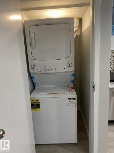 1960 Adamson Terrace Sw, Edmonton, AB - Indoor Photo Showing Laundry Room